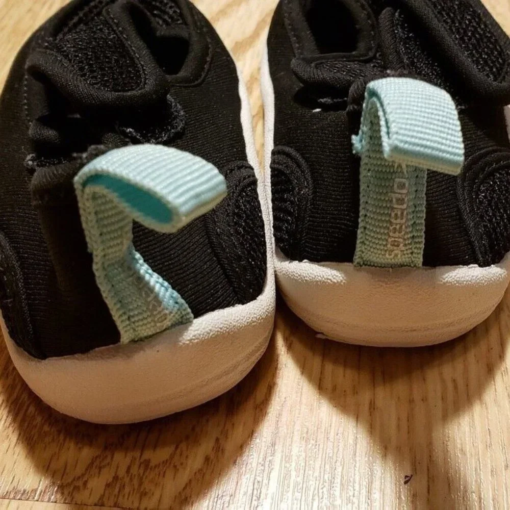 Speedo Baby/Toddler Water Swim Shoes Size: 5/6 Black Unisex
